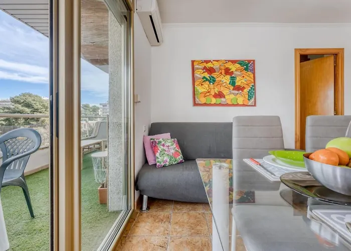 Bambu Tropical Chill Out Pool Wifi Salou